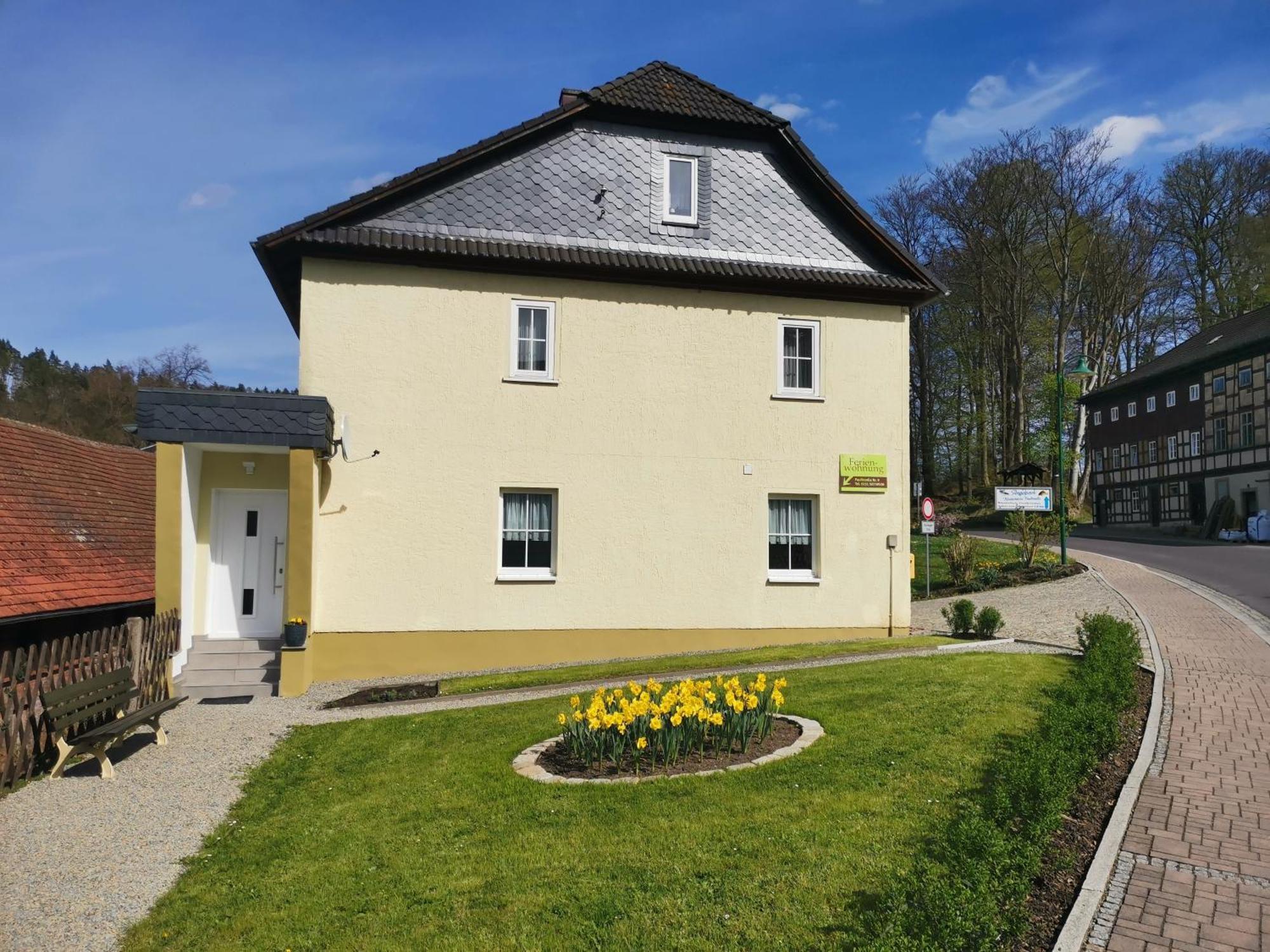 9 Inklusive Parkplatz Und Wlan Apartment Paulinzella